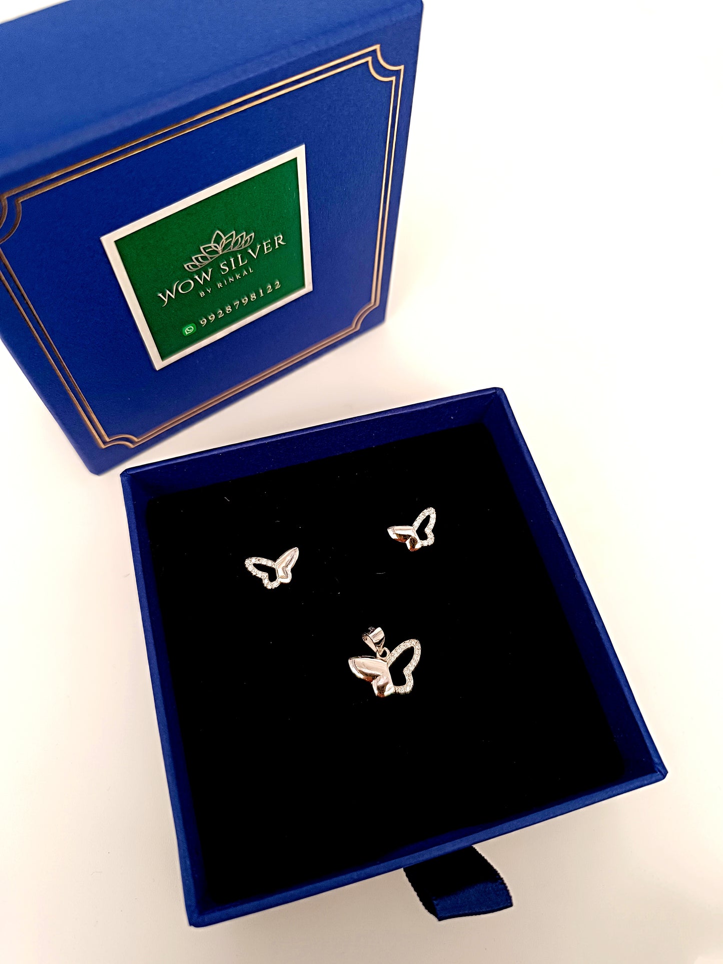 Butterfly pendant set